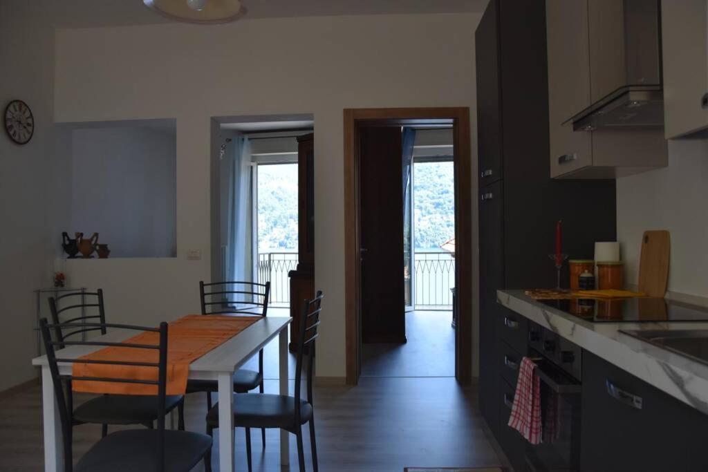 La Resilienza, Apartment With View, Carate Urio 外观 照片